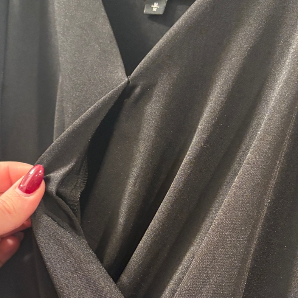 Express | Black‎ Camisole Top - Picture 4 of 5